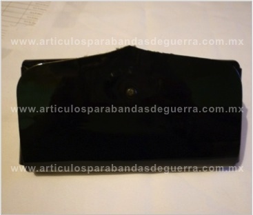 Cartuchera de charol